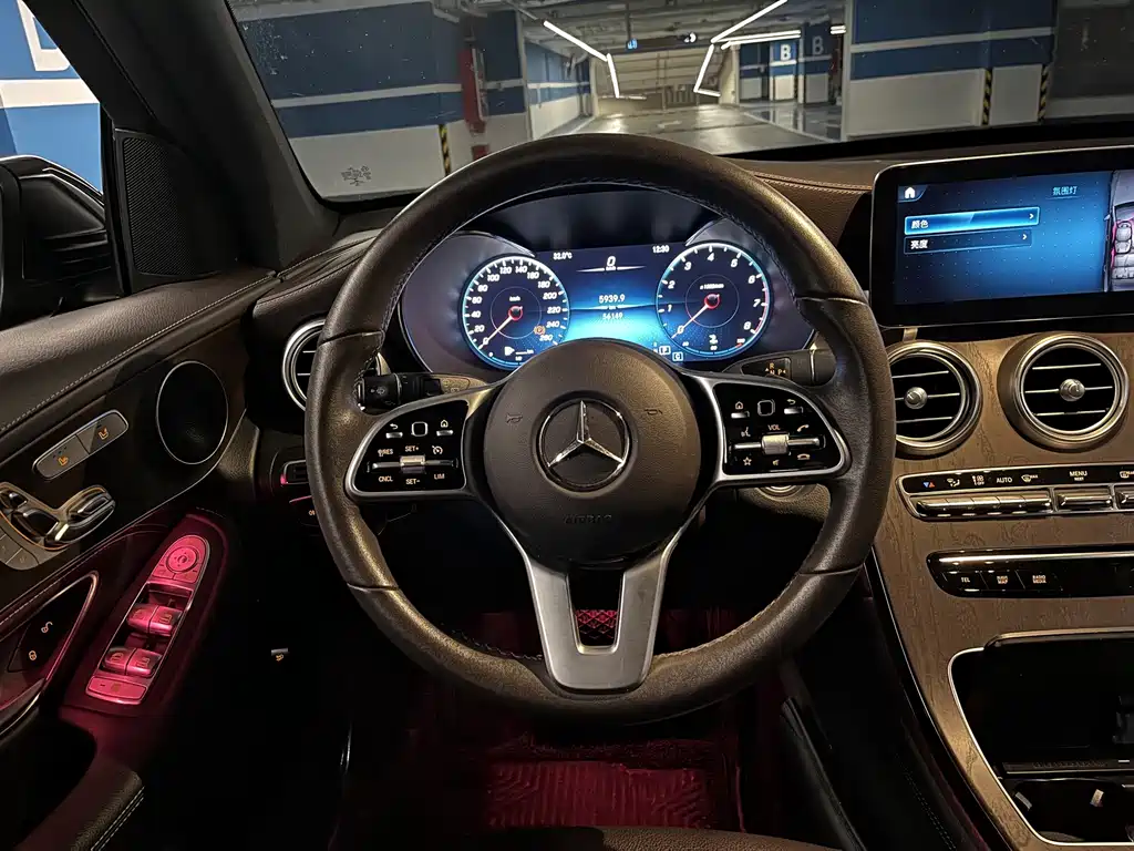 Mercedes-Benz GLC — фото 10