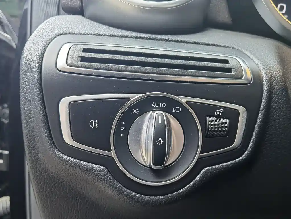 Mercedes-Benz GLC — фото 13