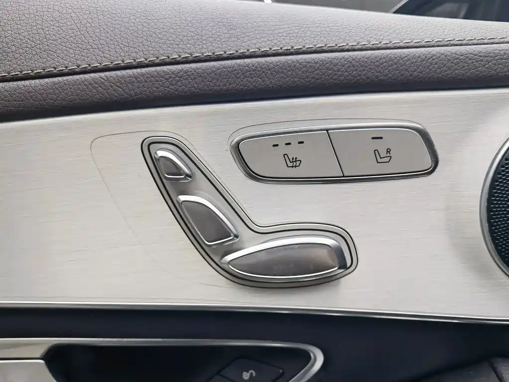 Mercedes-Benz GLC — фото 14