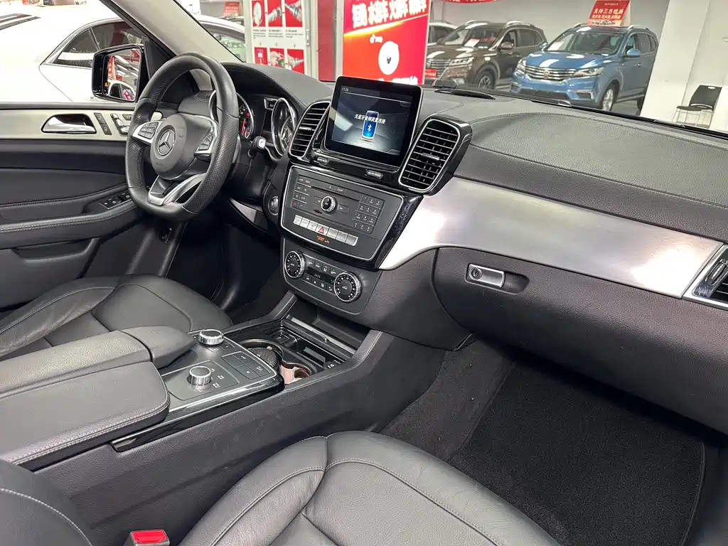 Mercedes-Benz GLE AMG — фото 19