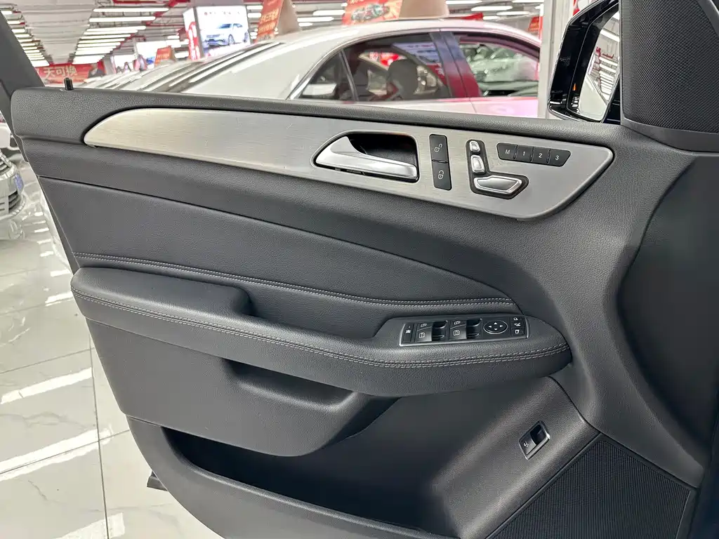 Mercedes-Benz GLE AMG — фото 34