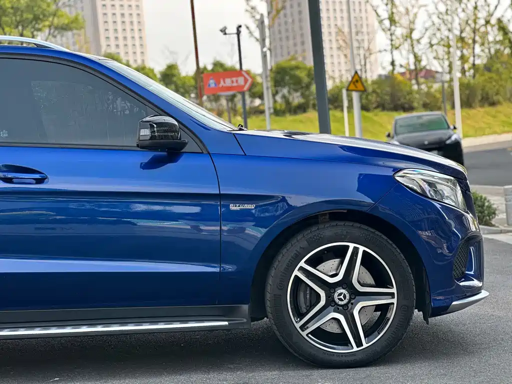 Mercedes-Benz GLE AMG — фото 5