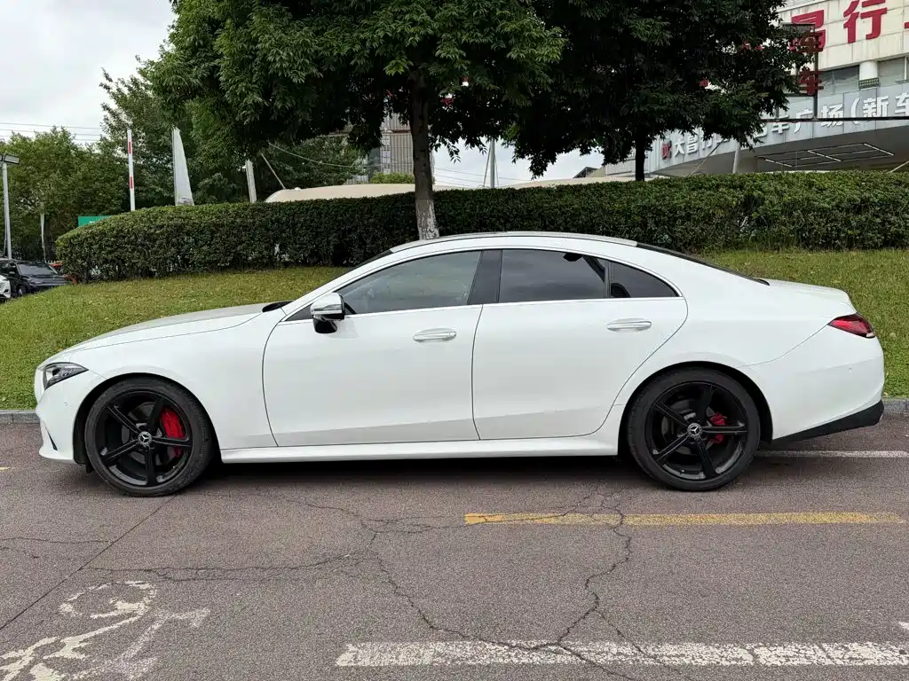Mercedes-Benz CLS — фото 3