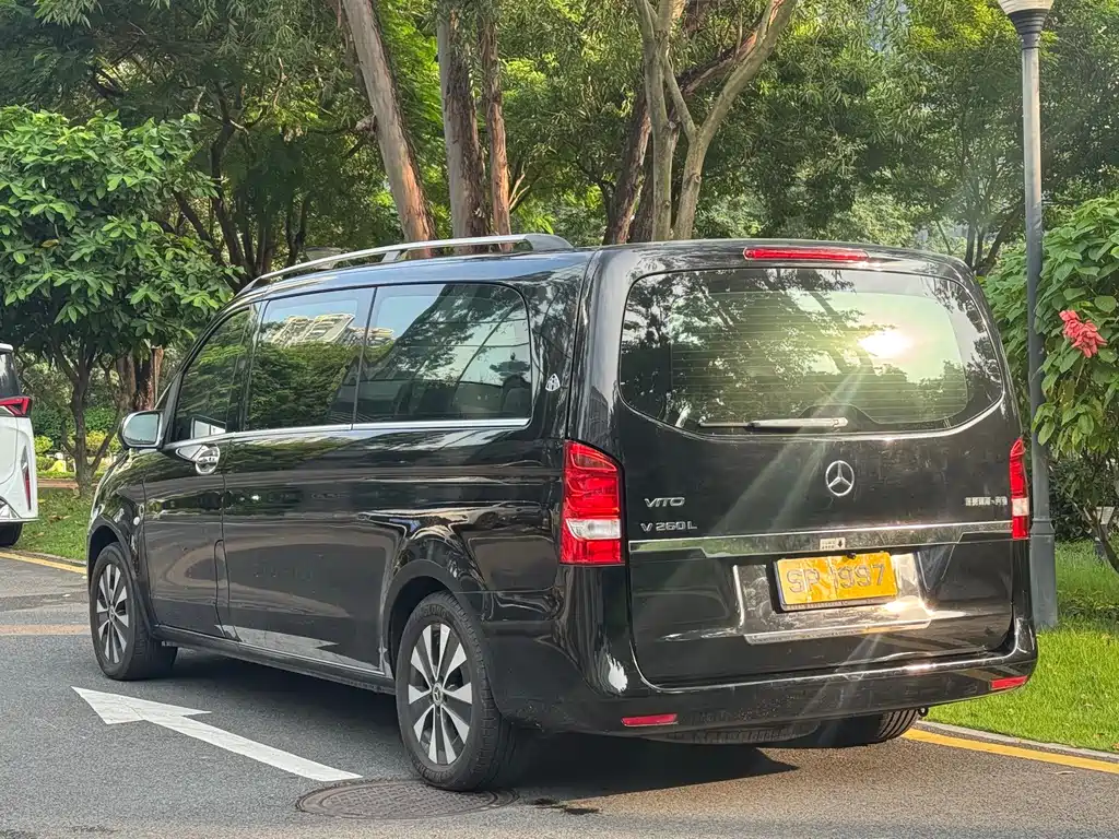 Mercedes-Benz Vito — фото 5
