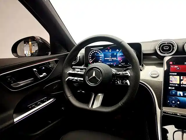 Mercedes-Benz C-Class — фото 11