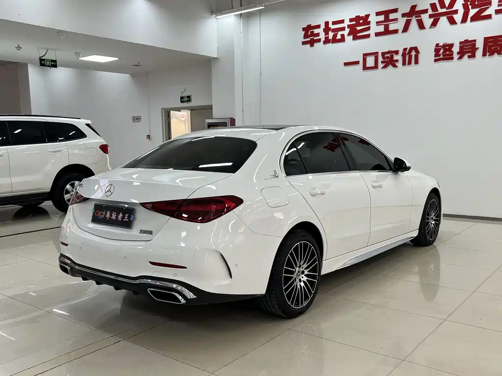 Mercedes-Benz C-Class — фото 18