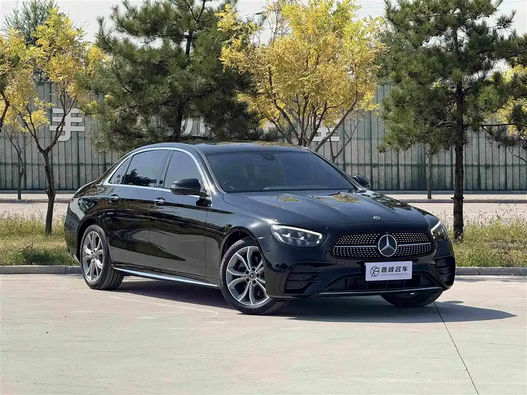 Mercedes-Benz E-Class — фото 3