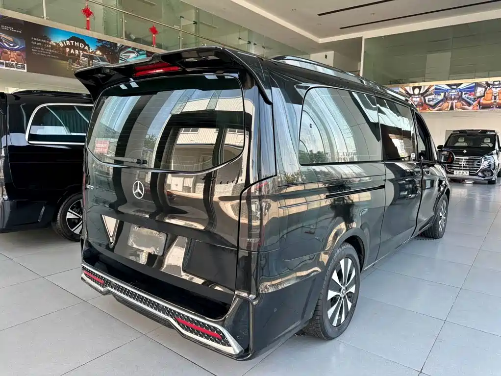 Mercedes-Benz Vito — фото 24