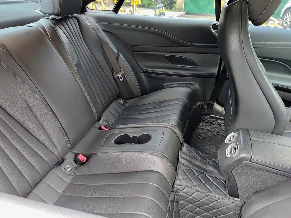 Mercedes-Benz E-Class (Import) — фото 11