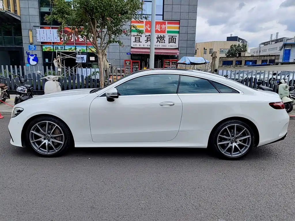 Mercedes-Benz E-Class (Import) — фото 3