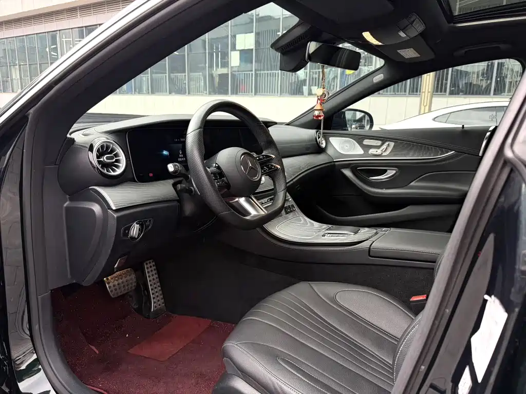 Mercedes-Benz CLS — фото 4