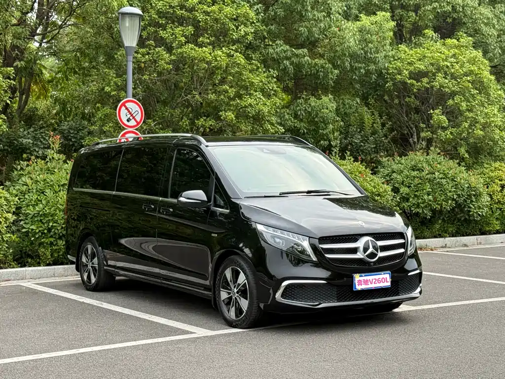 Mercedes-Benz V-Class — фото 2