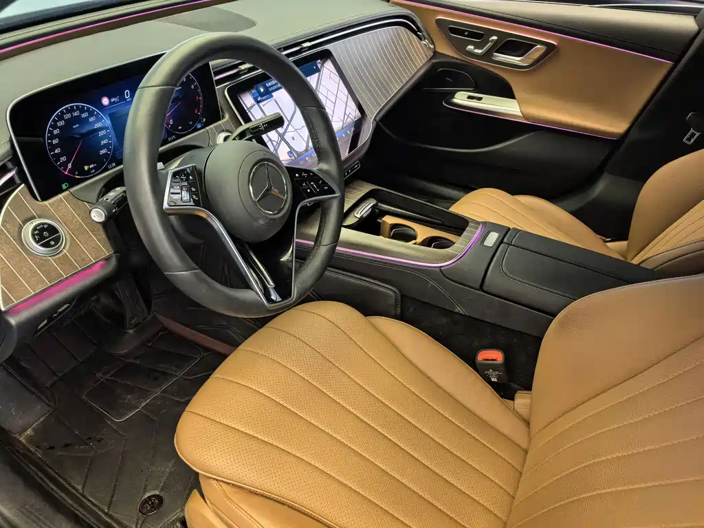 Mercedes-Benz E-Class — фото 15