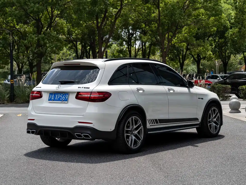 Mercedes-Benz GLC AMG — фото 2