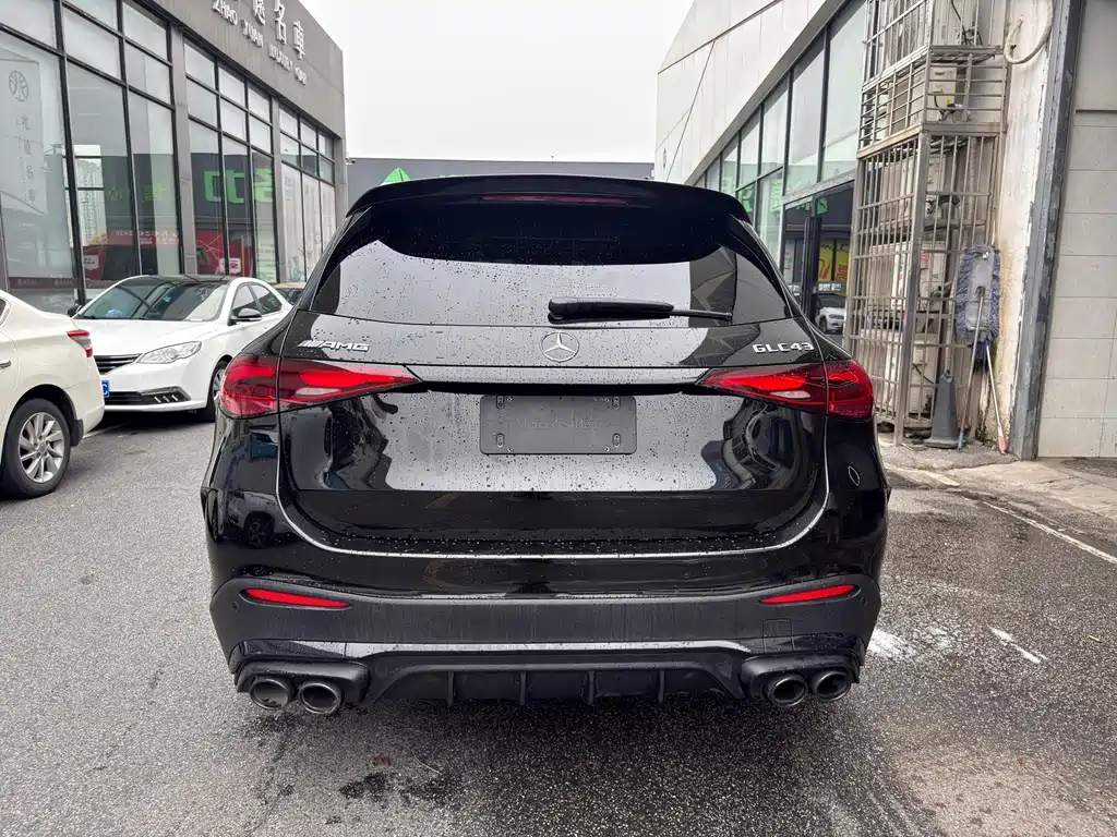 Mercedes-Benz GLC AMG — фото 11