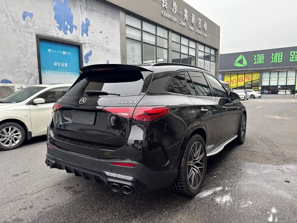 Mercedes-Benz GLC AMG — фото 10