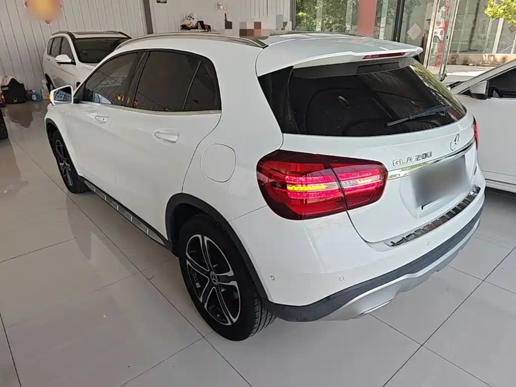 Mercedes-Benz GLA — фото 23