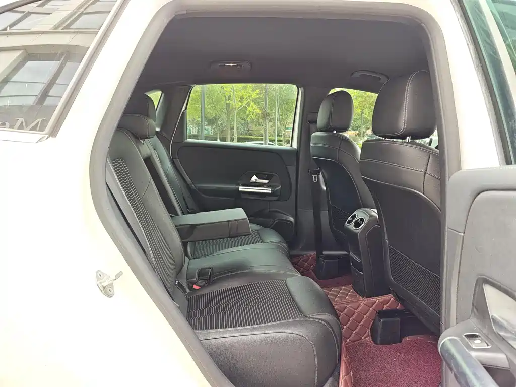 Mercedes-Benz B-Class — фото 14