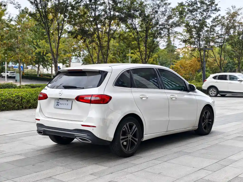Mercedes-Benz B-Class — фото 10
