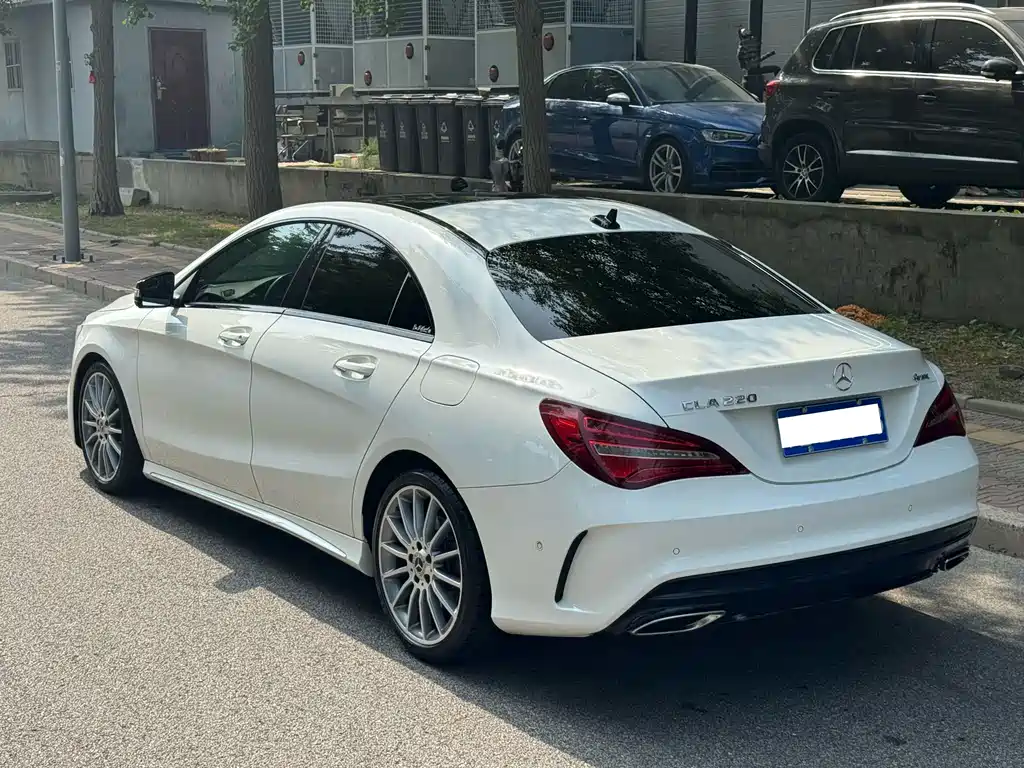 Mercedes-Benz CLA (Import) — фото 23