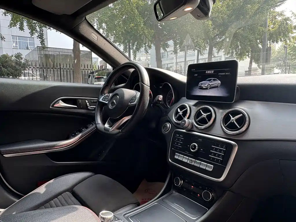 Mercedes-Benz CLA (Import) — фото 6