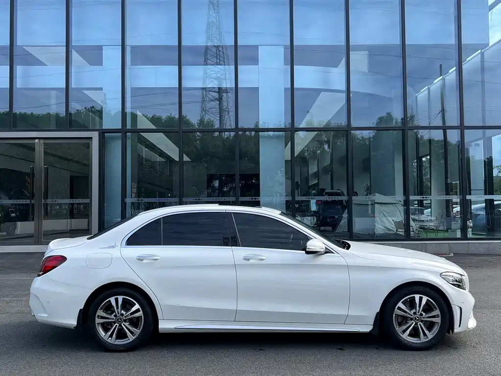 Mercedes-Benz C-Class — фото 3