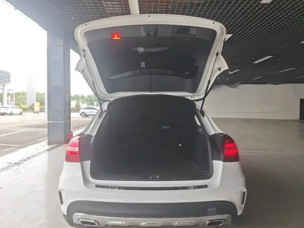 Mercedes-Benz GLA — фото 19