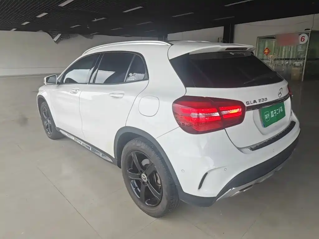 Mercedes-Benz GLA — фото 5