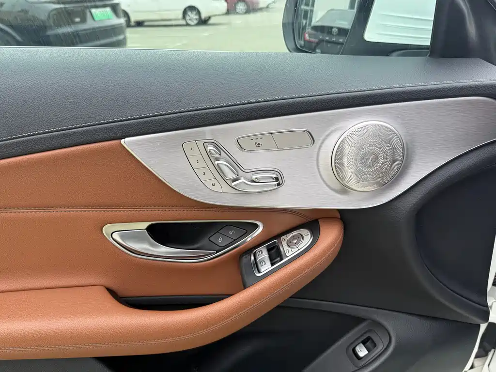 Mercedes-Benz C-Class (Import) — фото 7