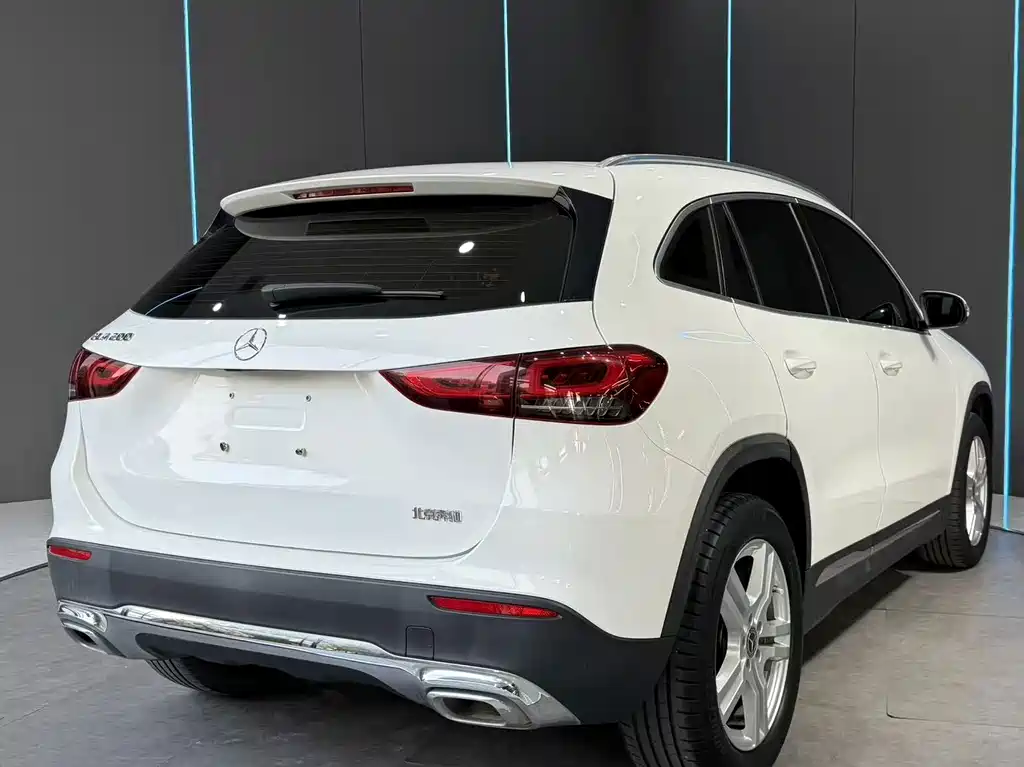 Mercedes-Benz GLA — фото 6
