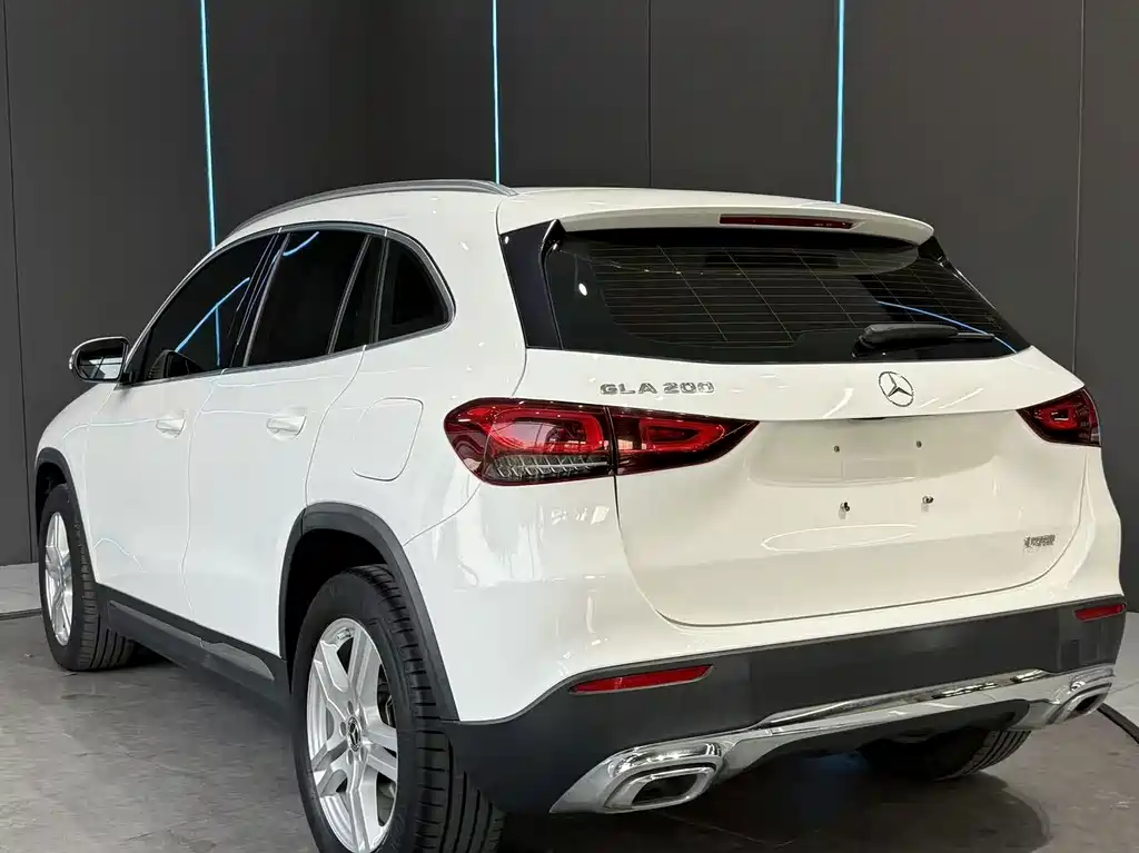 Mercedes-Benz GLA — фото 8