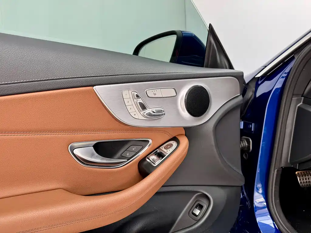 Mercedes-Benz C-Class (Import) — фото 8