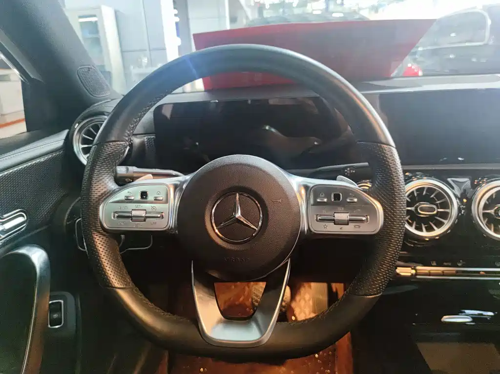 Mercedes-Benz A-Class — фото 13