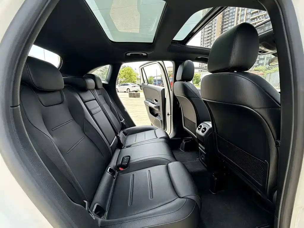 Mercedes-Benz GLA — фото 11