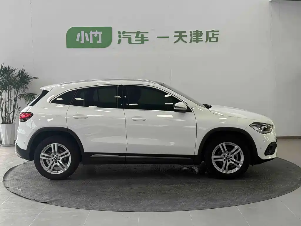 Mercedes-Benz GLA — фото 3