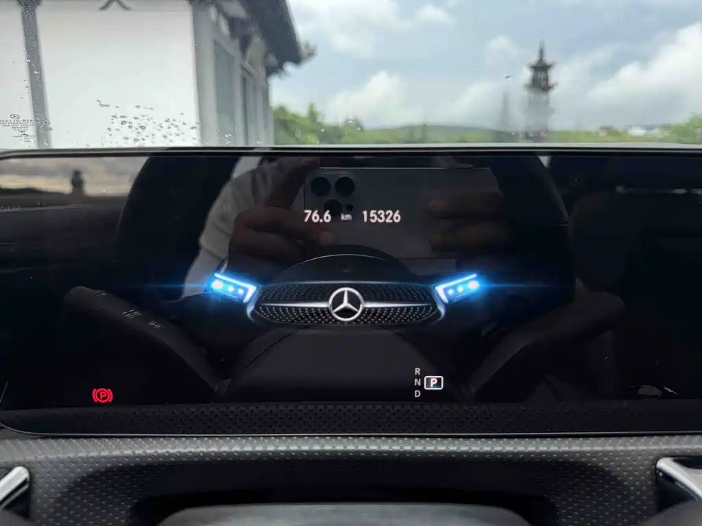 Mercedes-Benz A-Class — фото 14