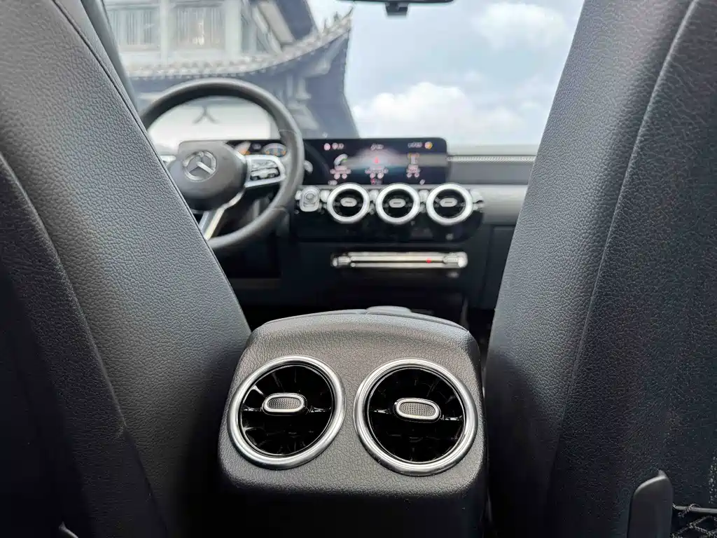 Mercedes-Benz A-Class — фото 15