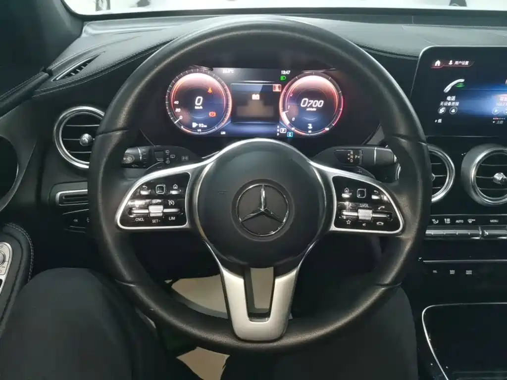 Mercedes-Benz GLC — фото 11