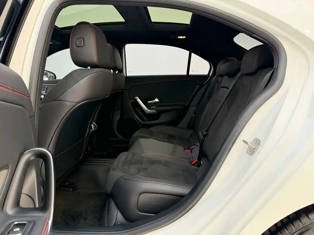 Mercedes-Benz A-Class — фото 19