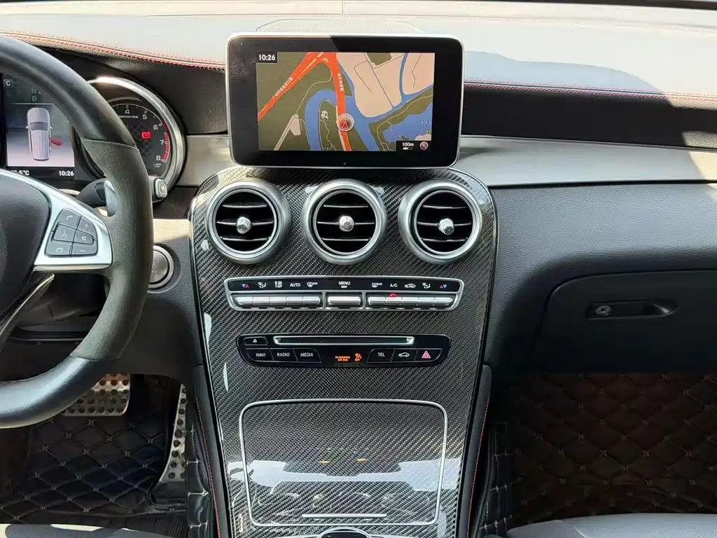 Mercedes-Benz GLC AMG — фото 14