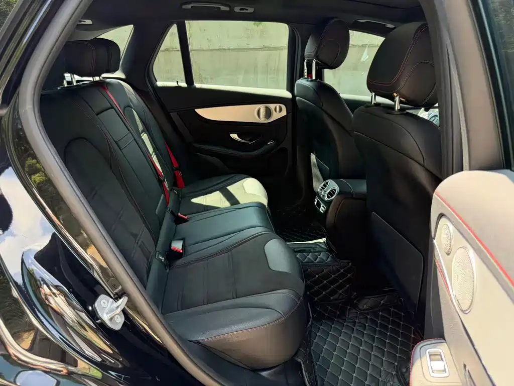 Mercedes-Benz GLC AMG — фото 9