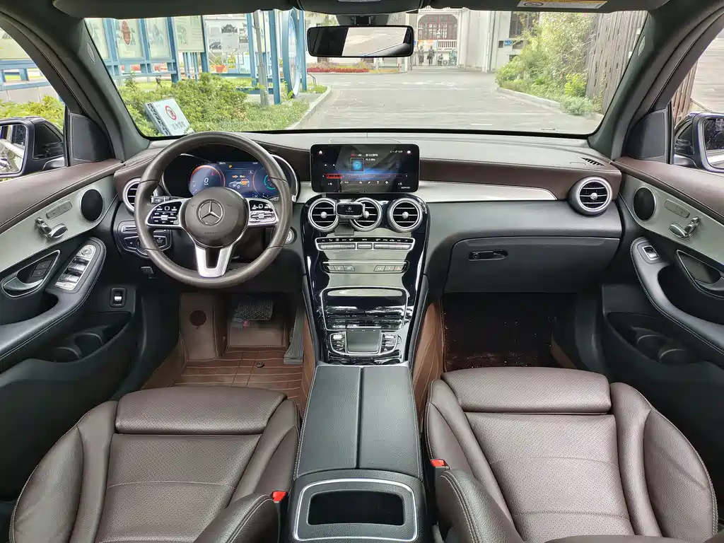 Mercedes-Benz GLC — фото 14