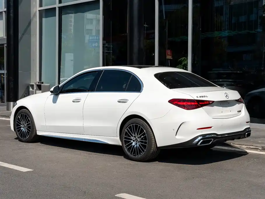 Mercedes-Benz C-Class — фото 6