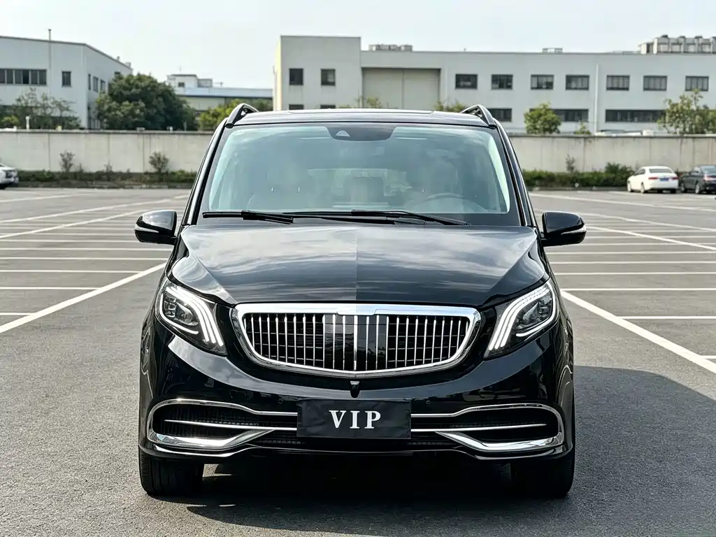 Mercedes-Benz V-Class — фото 2