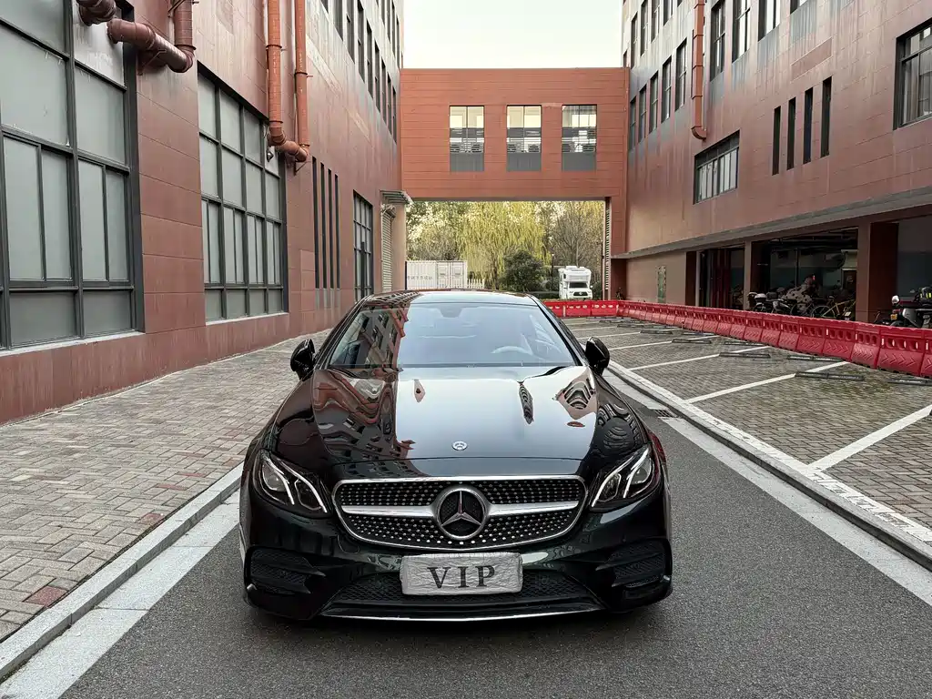 Mercedes-Benz E-Class (Import) — фото 2