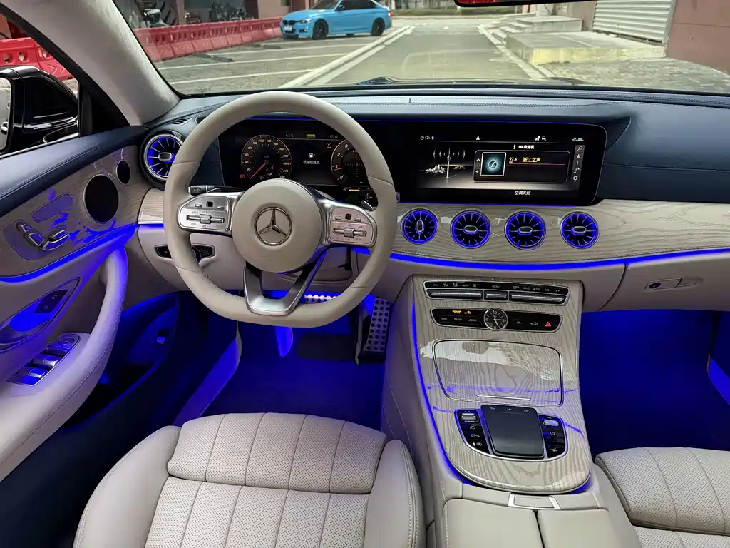 Mercedes-Benz E-Class (Import) — фото 19