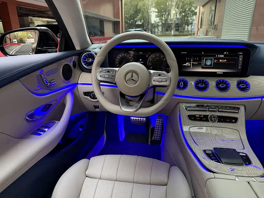Mercedes-Benz E-Class (Import) — фото 20