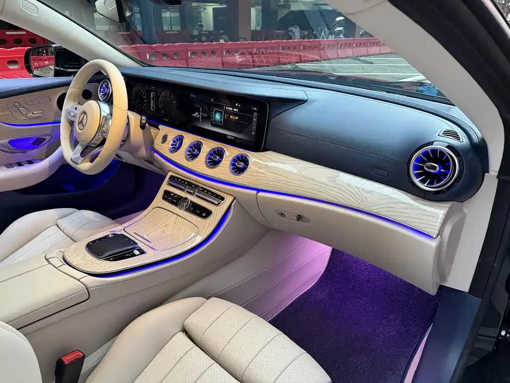 Mercedes-Benz E-Class (Import) — фото 36