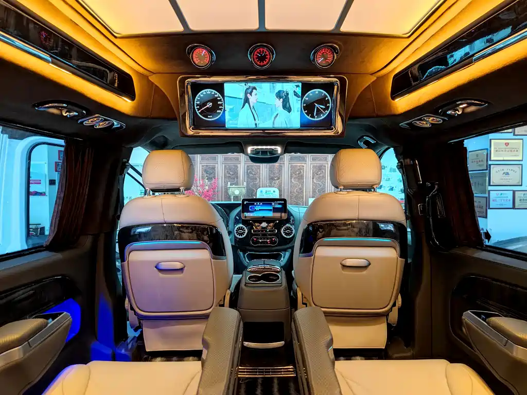 Mercedes-Benz Vito — фото 19