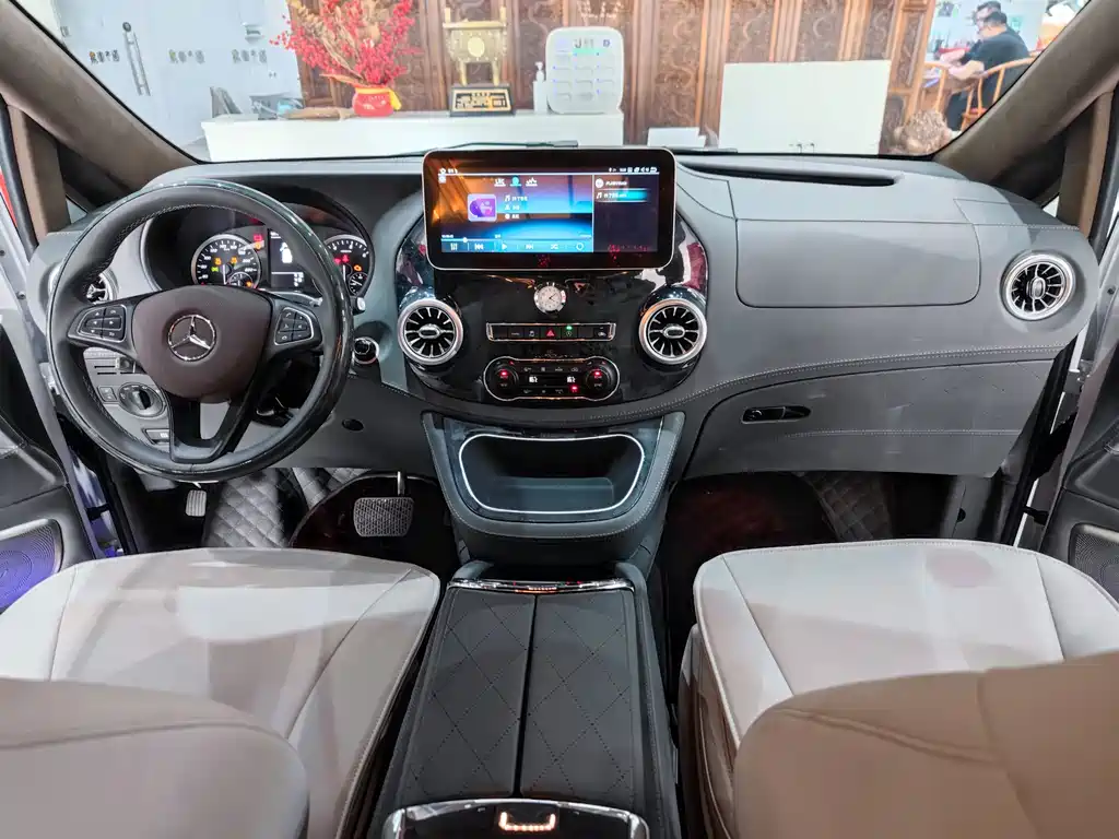 Mercedes-Benz Vito — фото 10